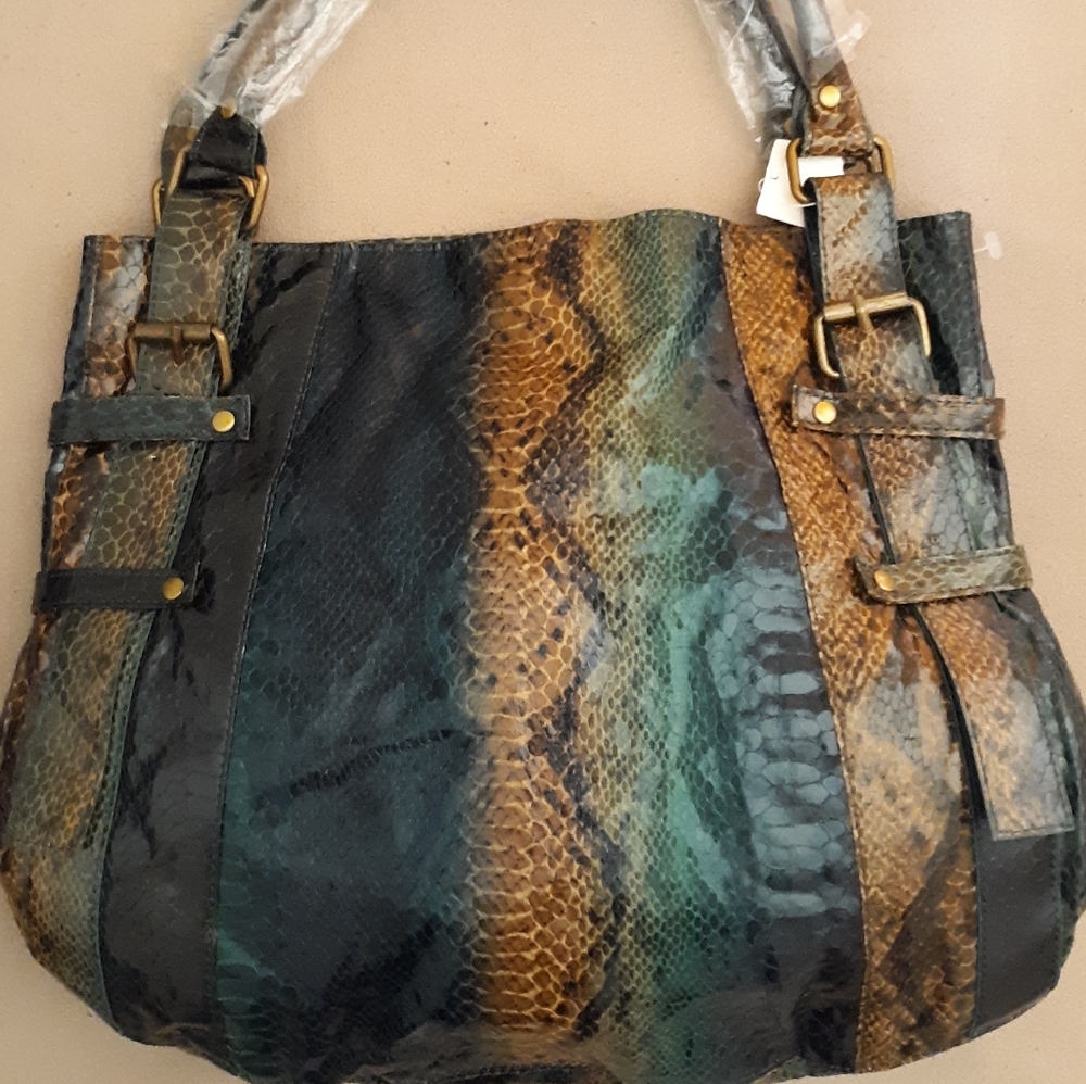 ππBeautiful Snake-print Tote Bag!π - Picture 2 of 16